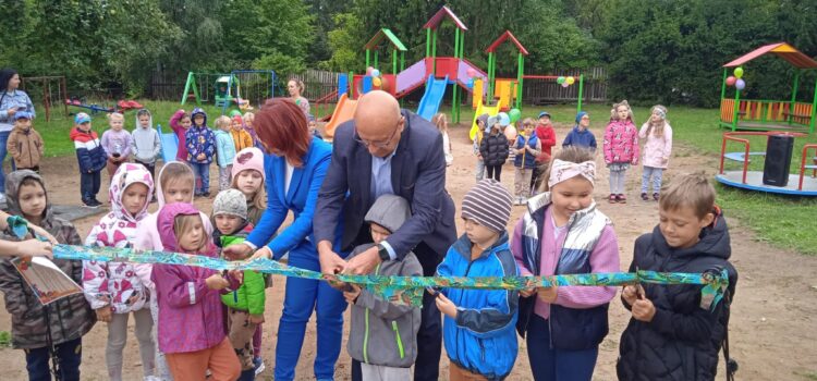 Nowy plac zabaw dla dzieci z Niepublicznego Przedszkola SŁONECZKO w Warpunach!!!!